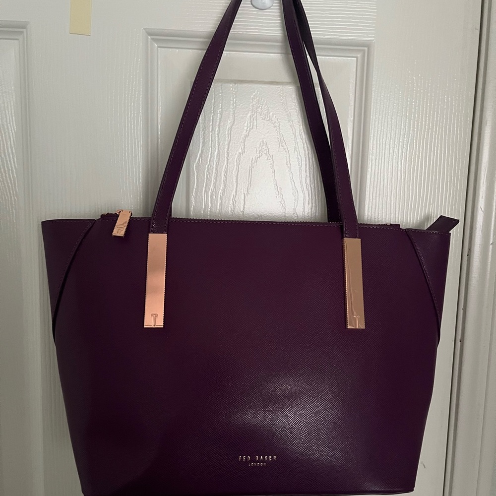Ted Baker burguendy/ purple tote pre owen - Picture 4 of 8